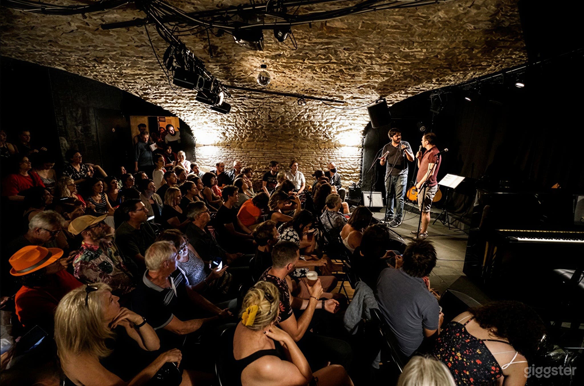 Photo de Unique Stone-Vaulted Performance Venue 2