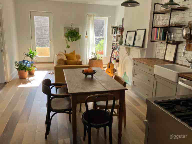  Superbright + private outdoor loft-apartment 