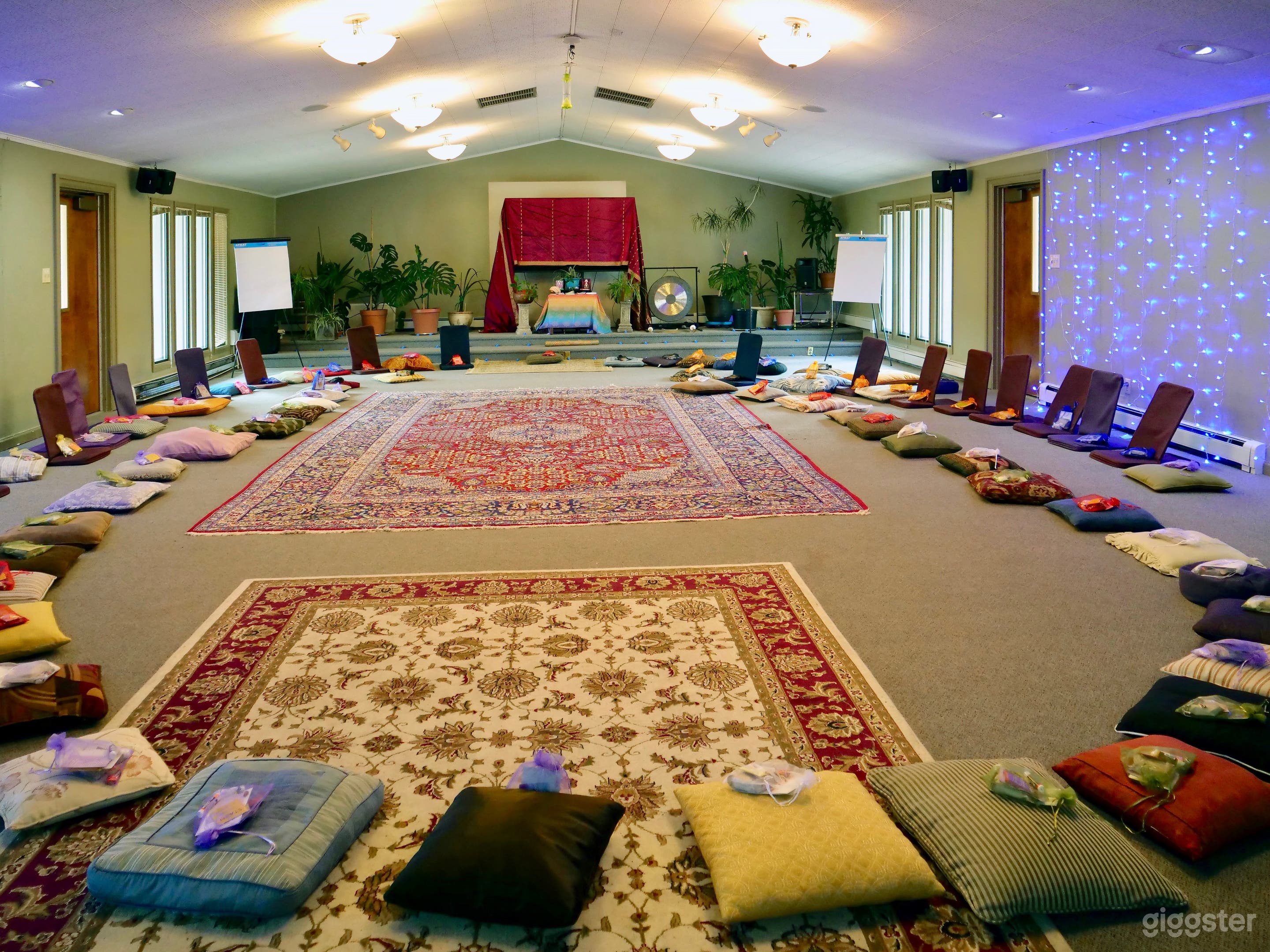 Mountain View Room Photo 3
