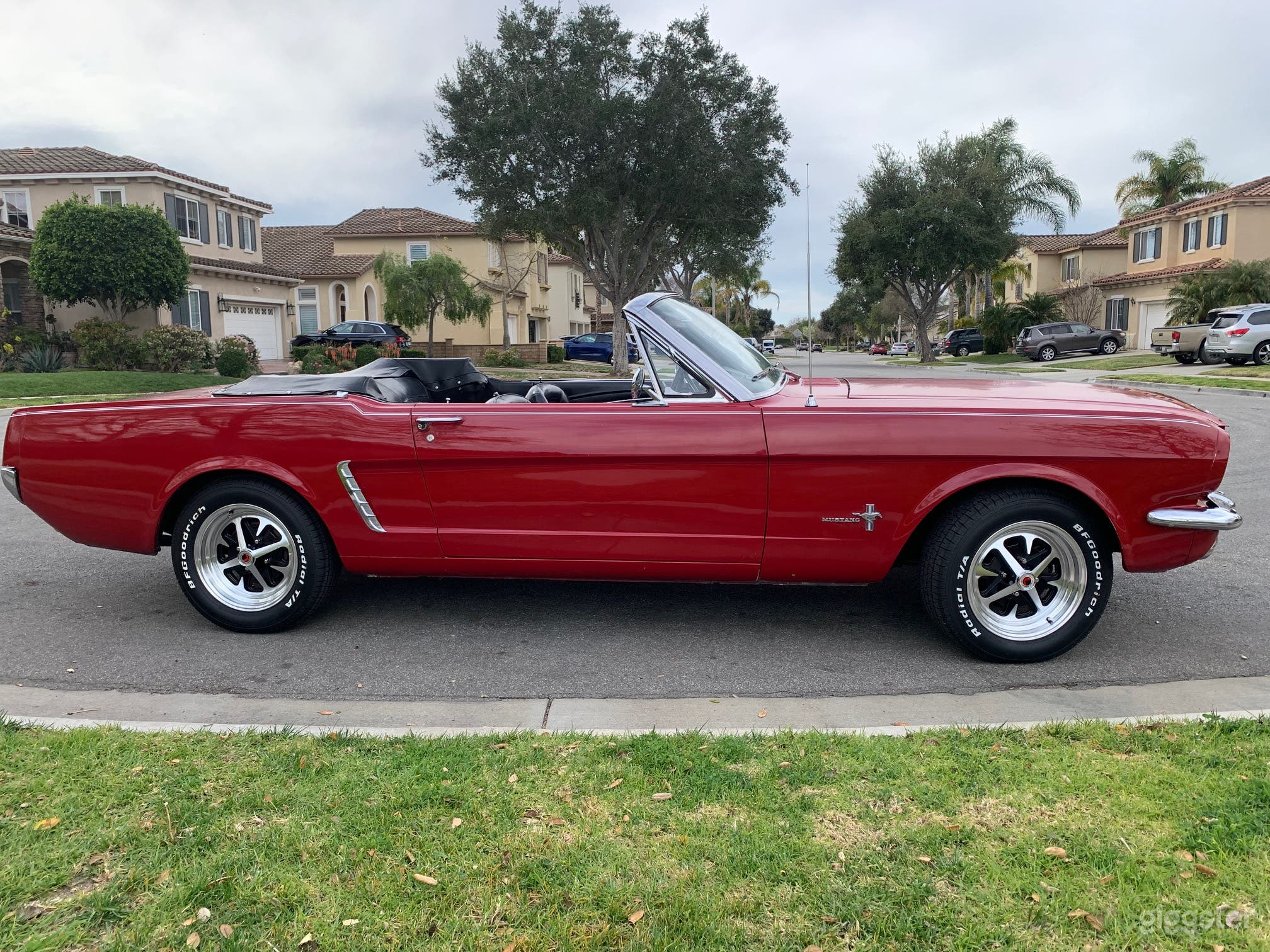 #76,025 Classic 1964 Mustang Convertible Photo 3
