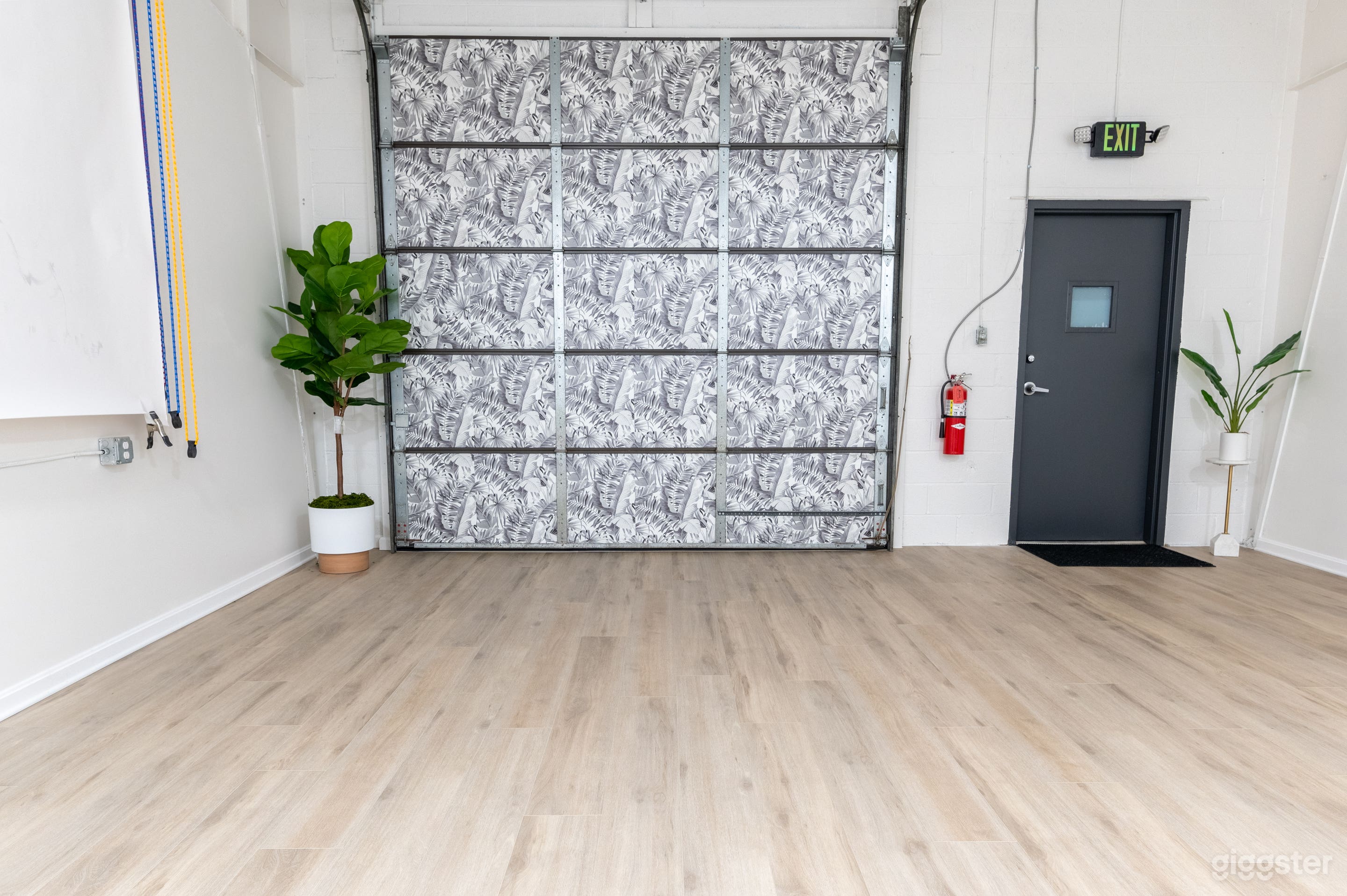 Photo Studio for Creatives in the heart of Bel Air Photo 4