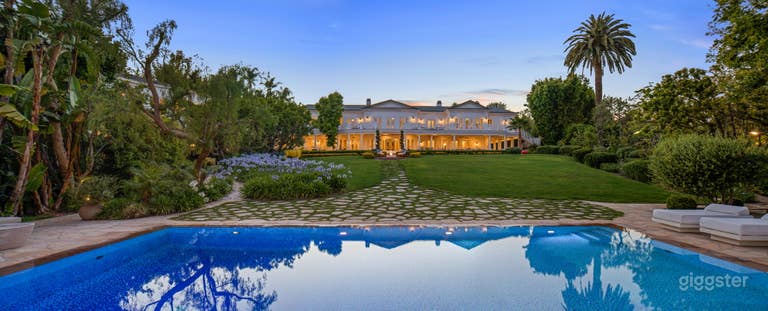  HOLLYWOOD'S CROWN JEWEL: MAISON DU SOLEI 