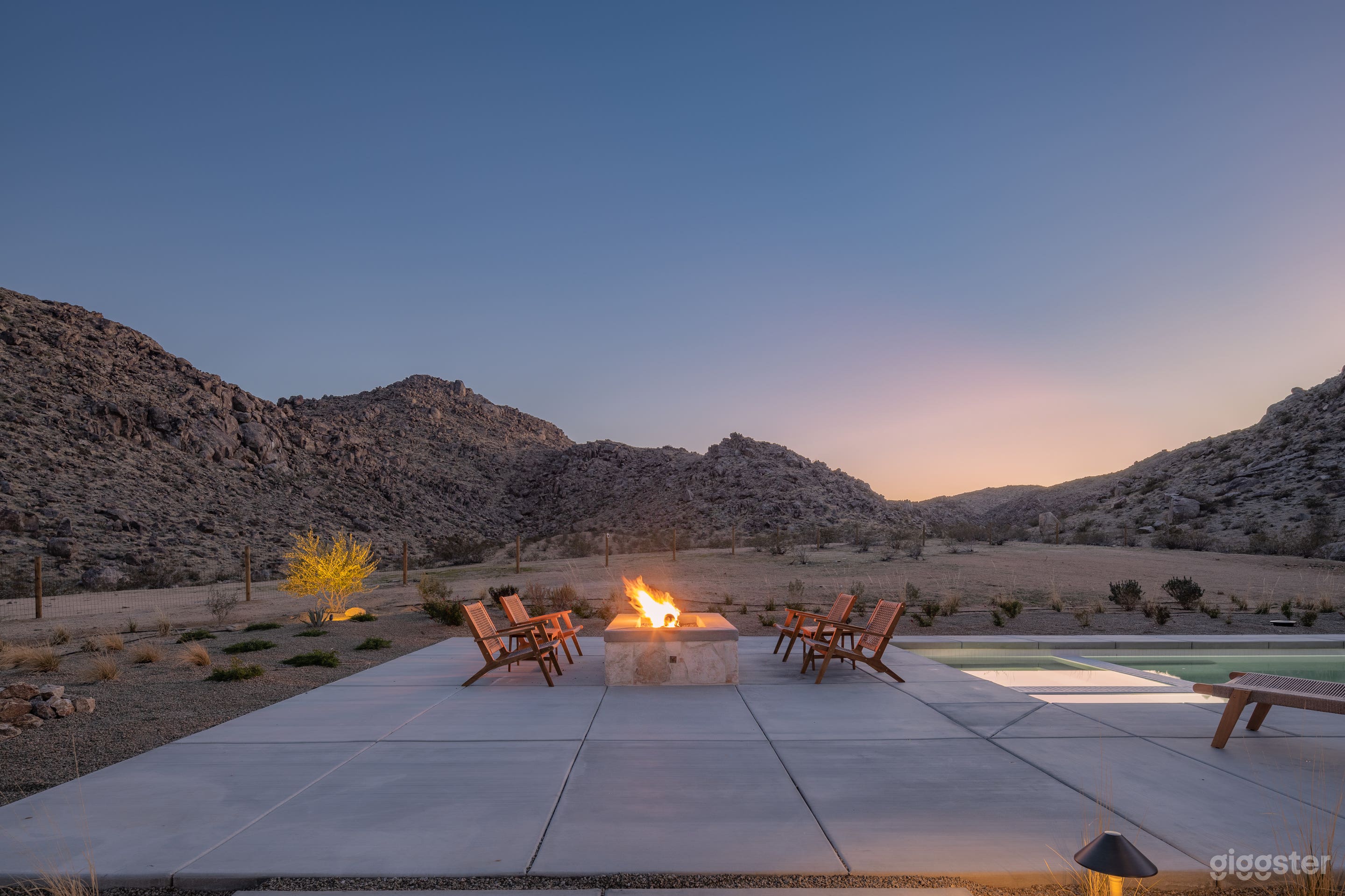 Modern Desert Villa w/ Pool, Spa, Roof Deck + View Photo 4