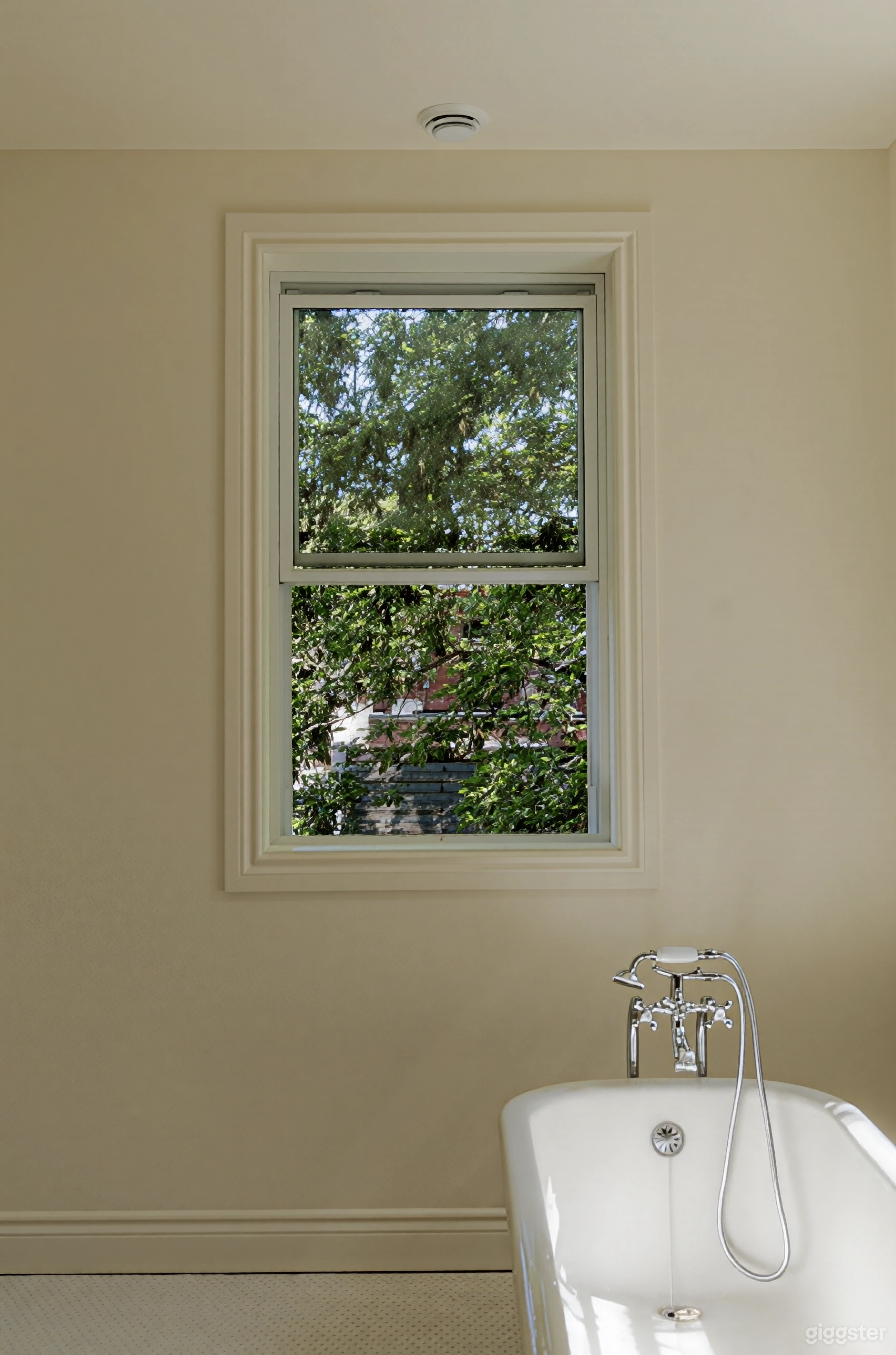 Charming Vintage Home with Natural Light Photo 3