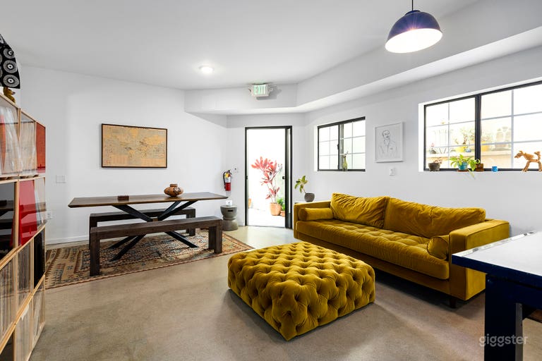  Commercial Kitchen w/ 3 Creative Lofts in Leimert Park 