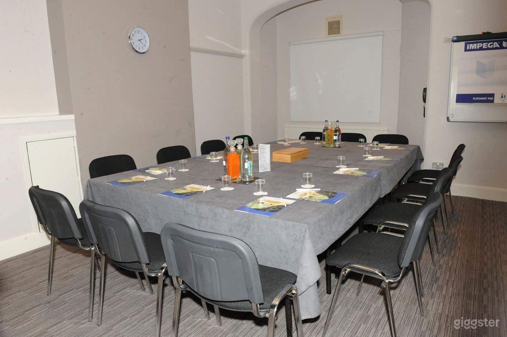 Crowstone Room Photo 1