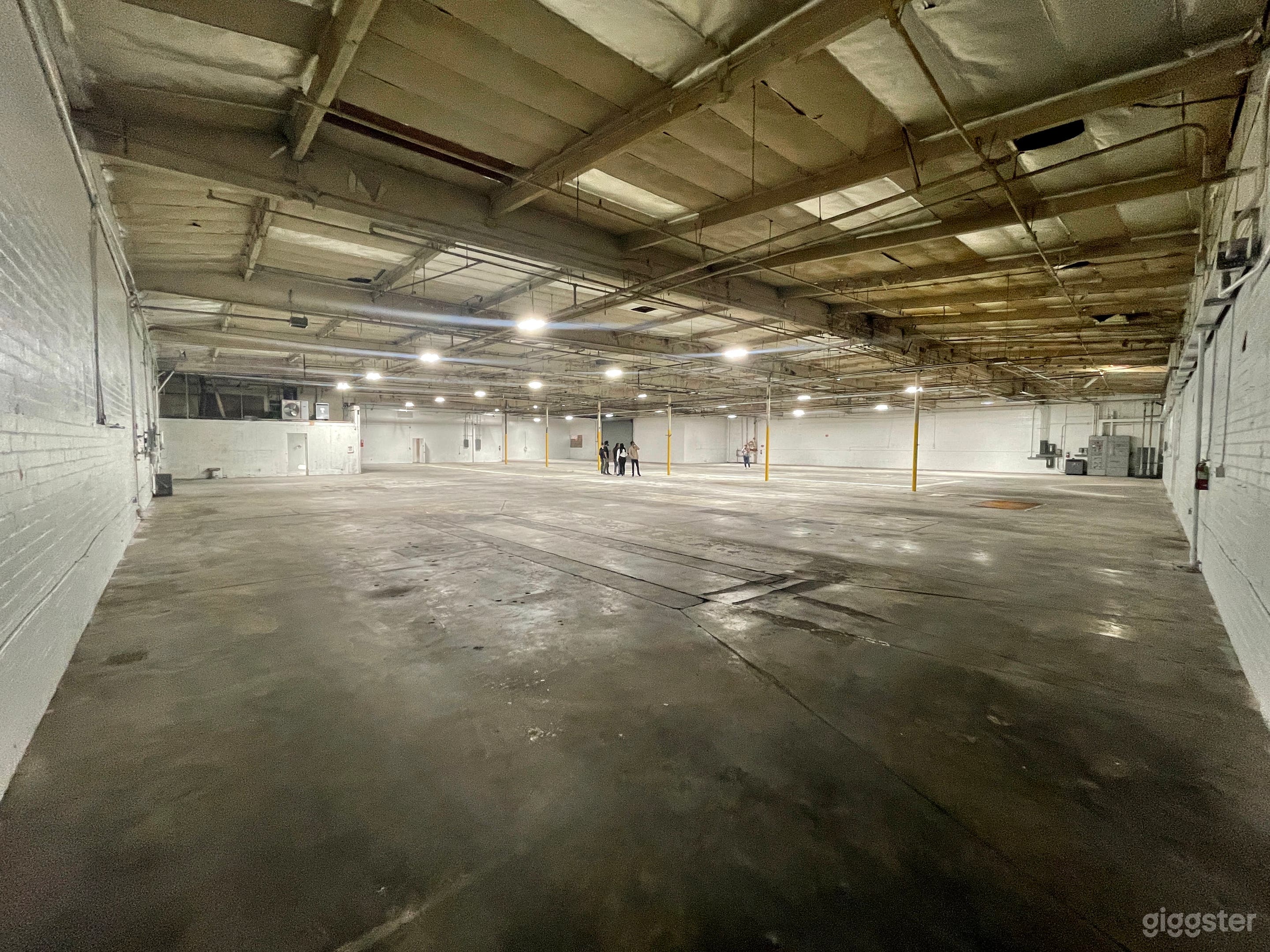 30,000 Sq Ft 24-hour Production Studio DTLA Photo 4