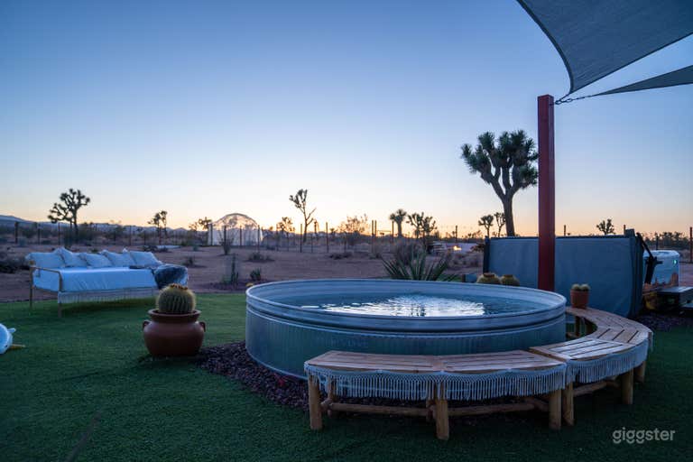  10 Acre Ranch Joshua Tree Designer Home Lush Land 