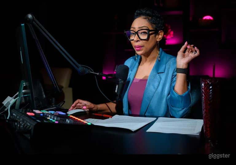  Podcast & Creator's Studio 