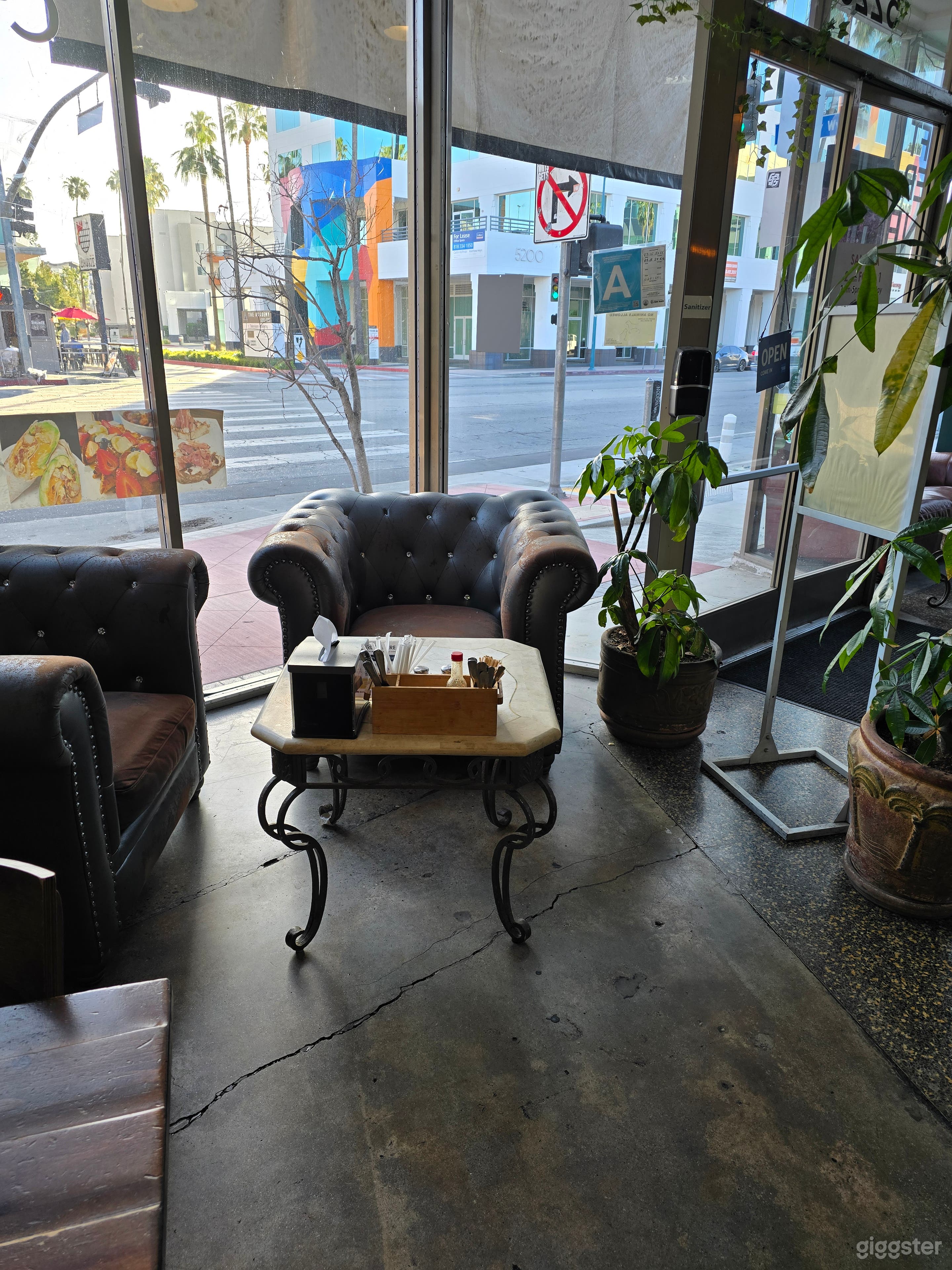 Modern style restaurant &amp; Bar Photo 4