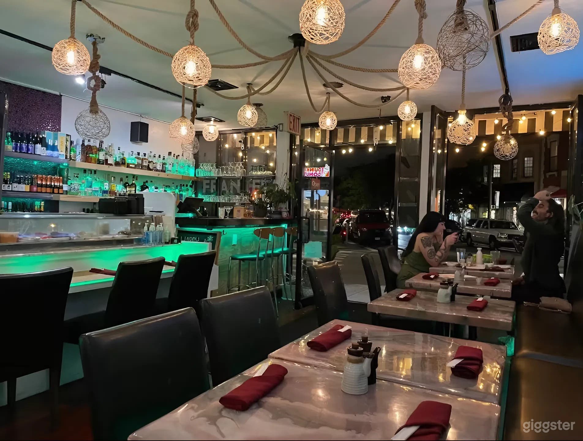 Warm and Vibrant Space for Memorable Dining Experiences Photo 4