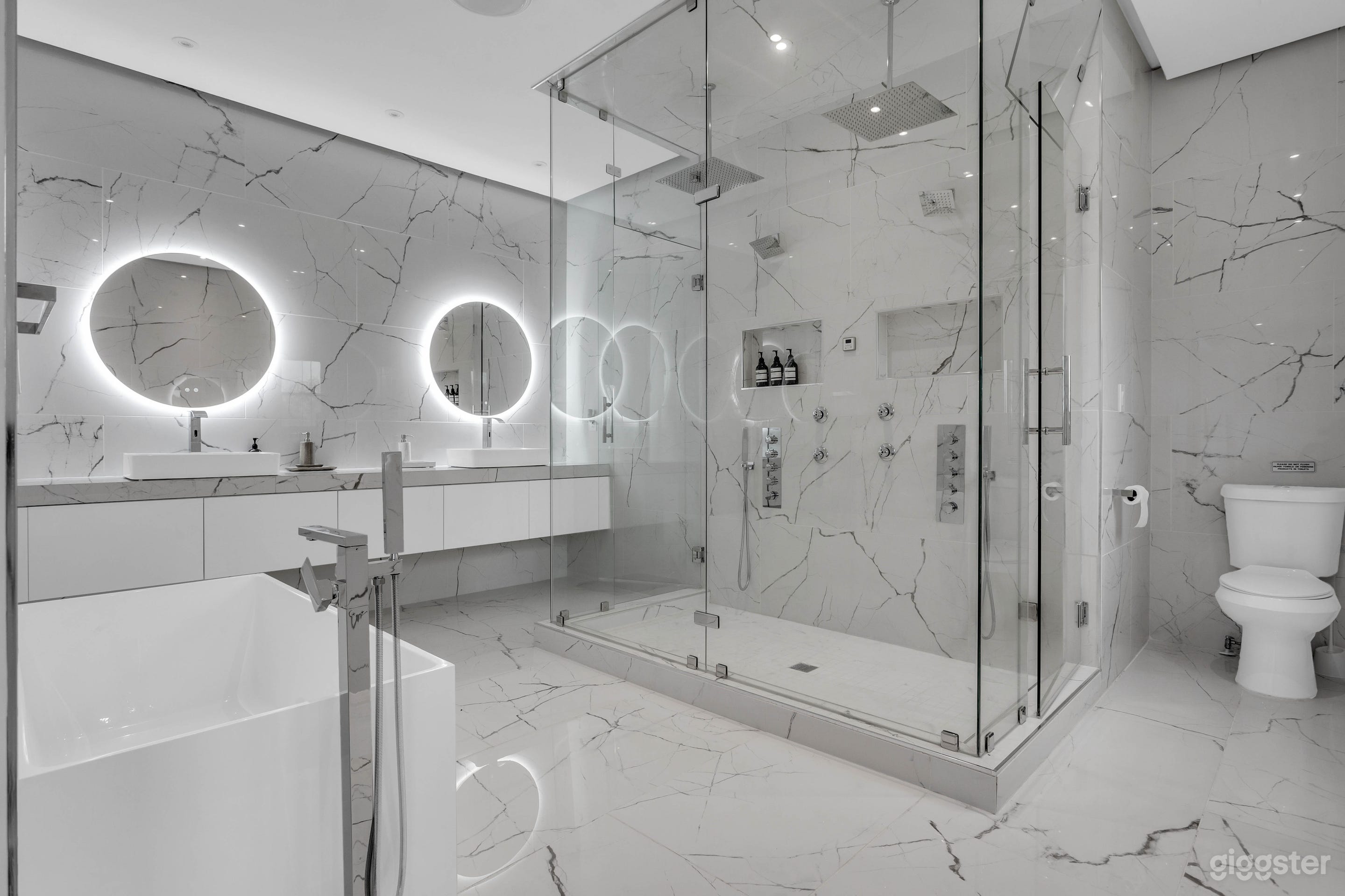 Luxury Mansion 7bd 8bth Photo 4