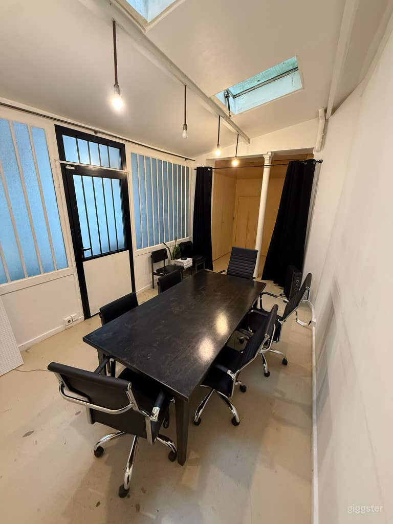  Creative office in the heart of Paris 