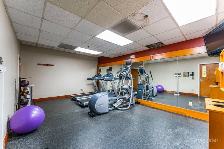  Private Exercise room for 4 