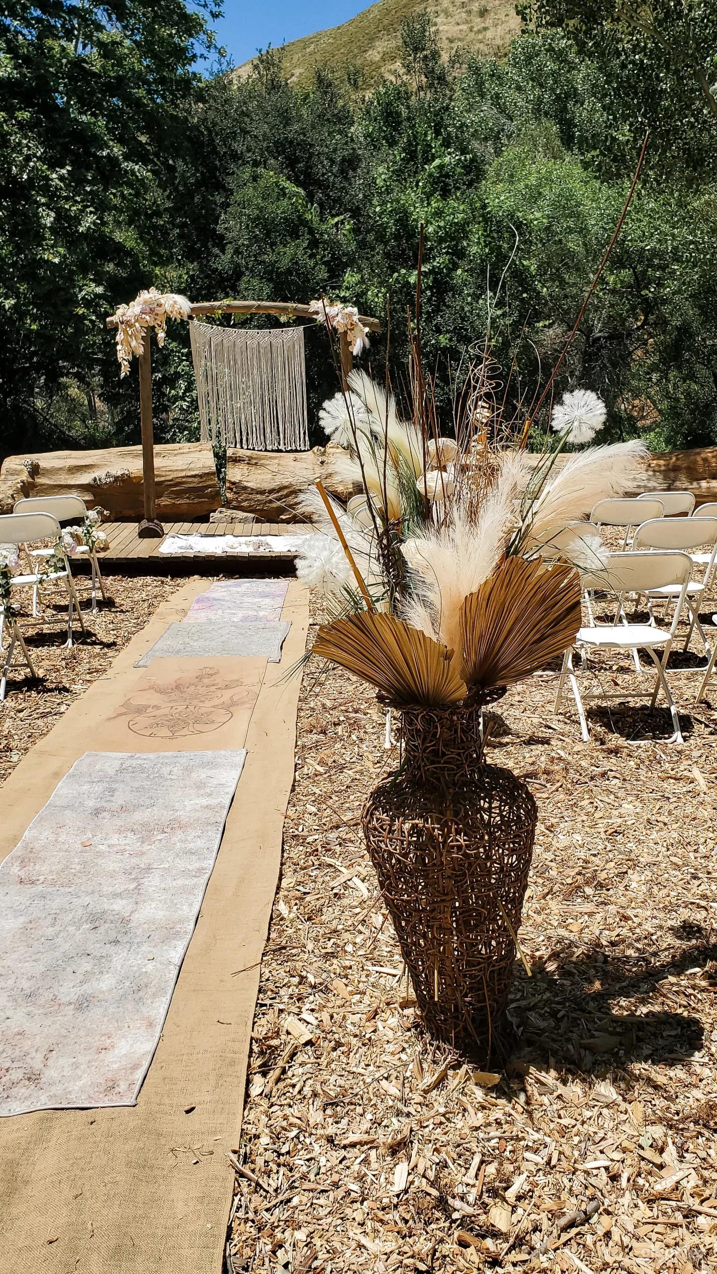 Rustic Highland Meadow with Covered Wagons & Starry Views Photo 2