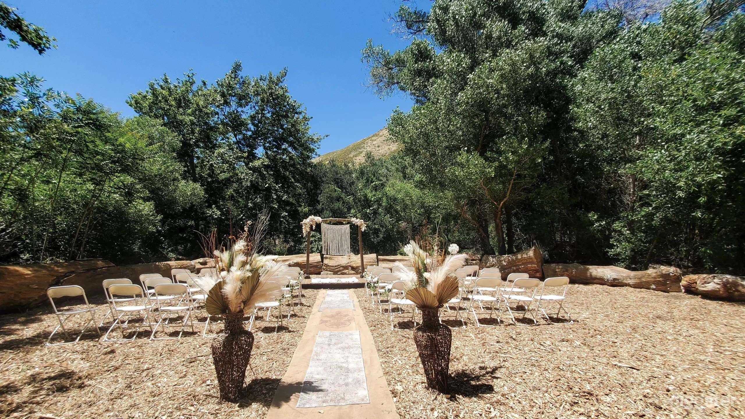 Rustic Highland Meadow with Covered Wagons & Starry Views Photo 1
