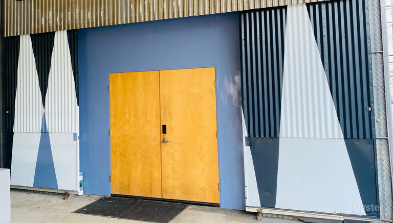  This is the outside entrance to the theater.  