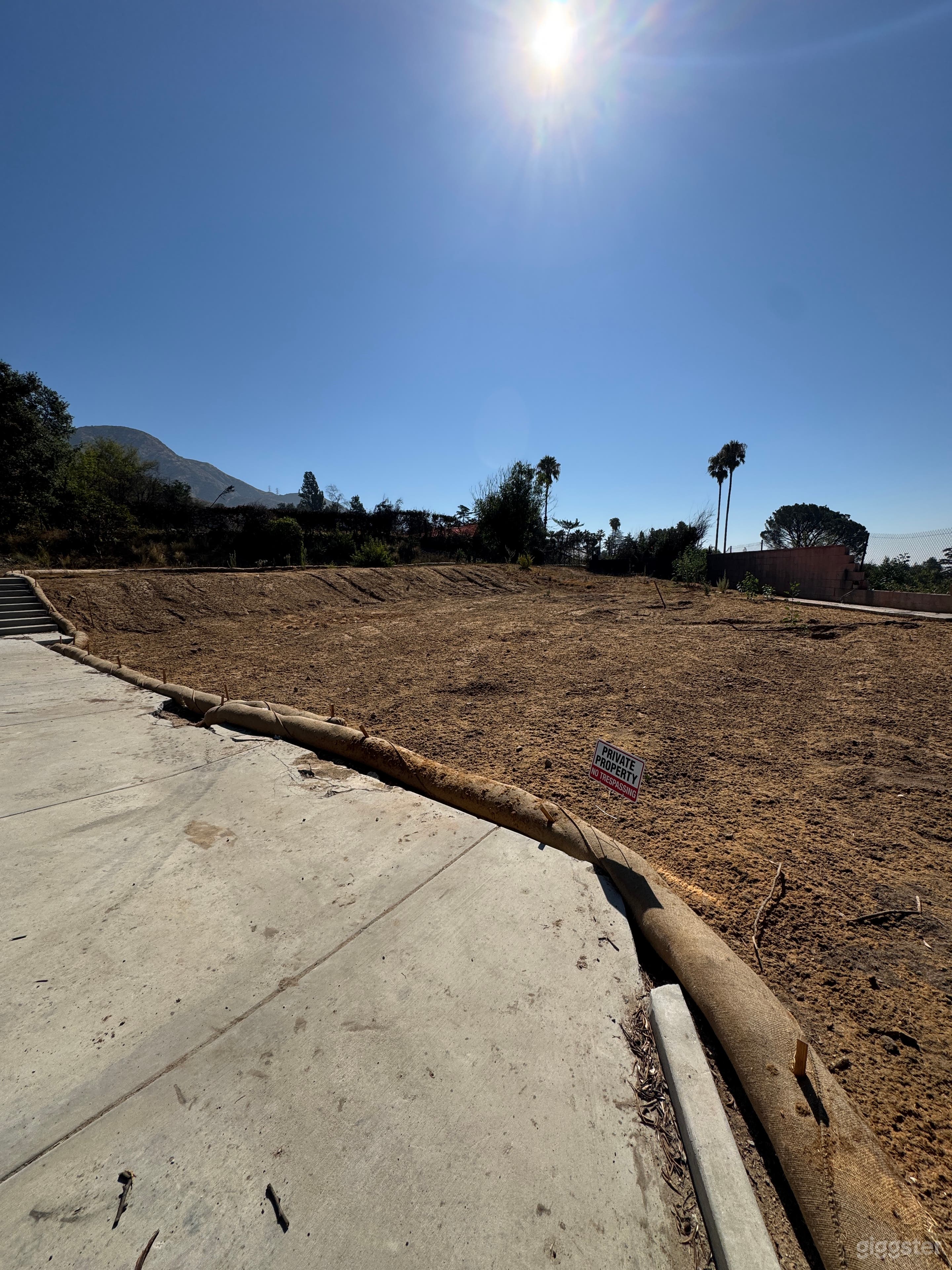 Altadena 12,000 Sq Ft Open Lot Photo 4