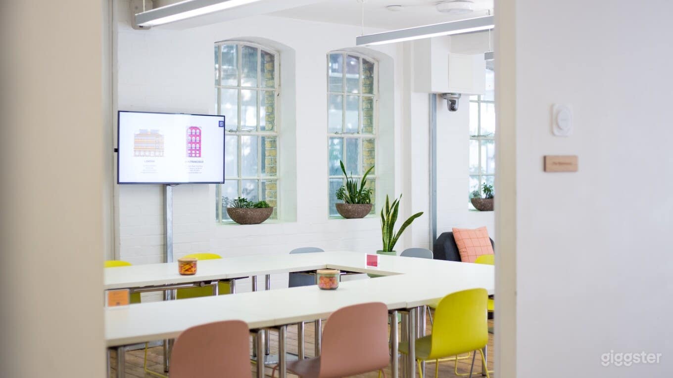 The Warehouse Photo 4