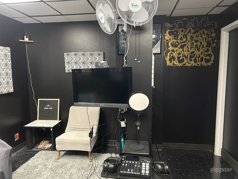  Affordable & Chic Whitehaven Podcasting Studio 