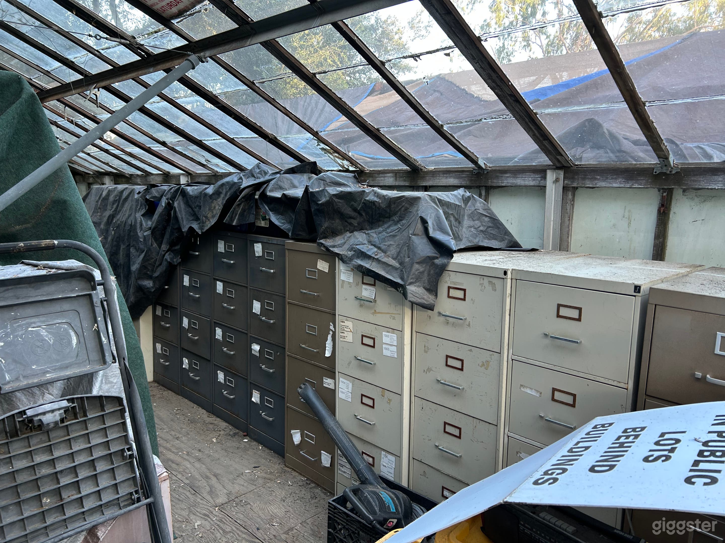 Epic Hillside Backyard Photo 4