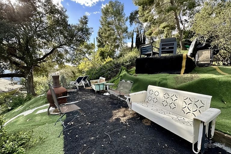  Epic Hillside Backyard 