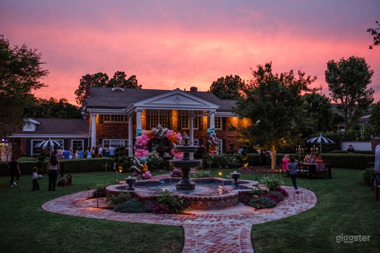  Impresionante Lugar al Aire Libre en Casi un Acre | Villa Park 