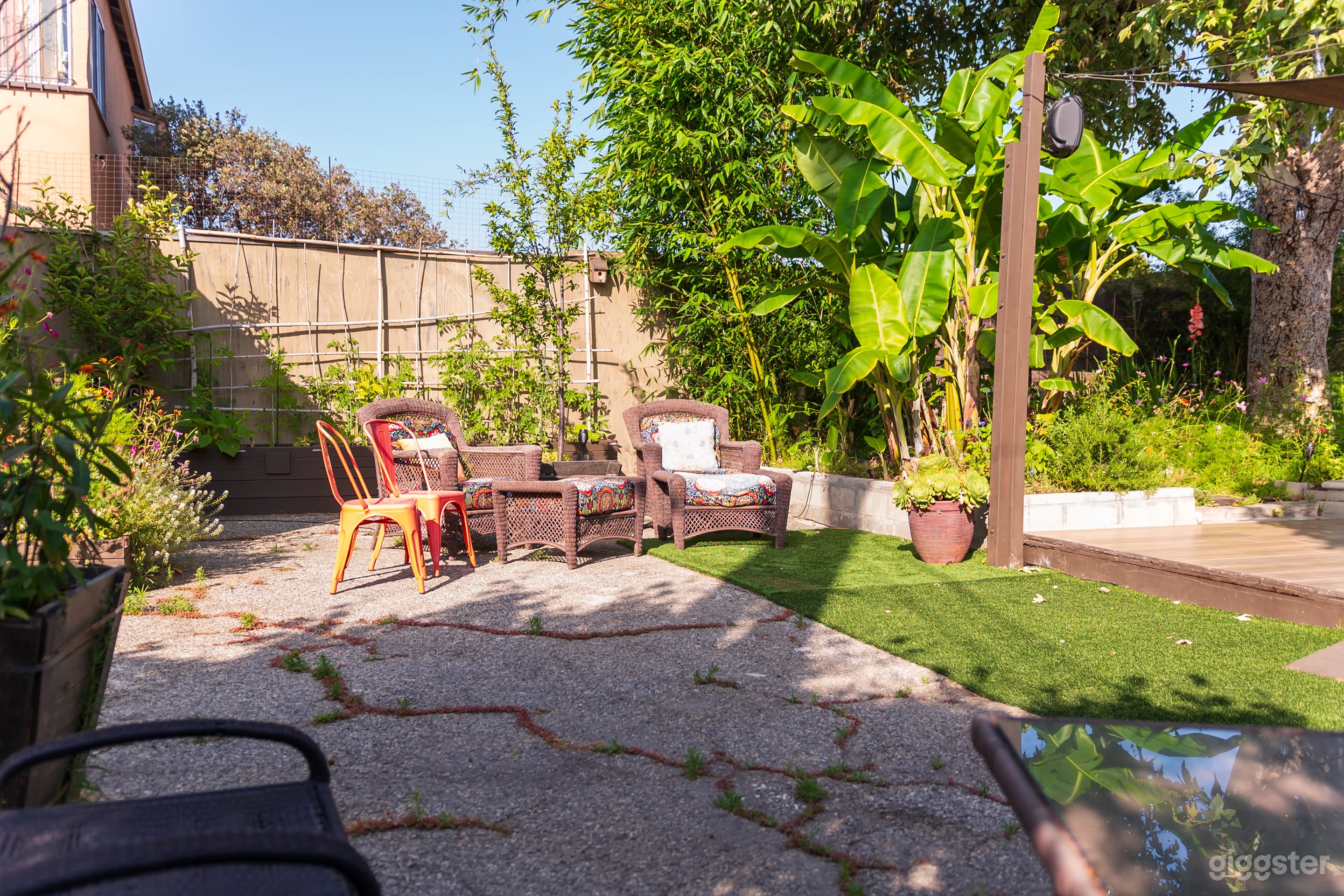 Lush, Magical Outdoor Garden Space in Inglewood Photo 4