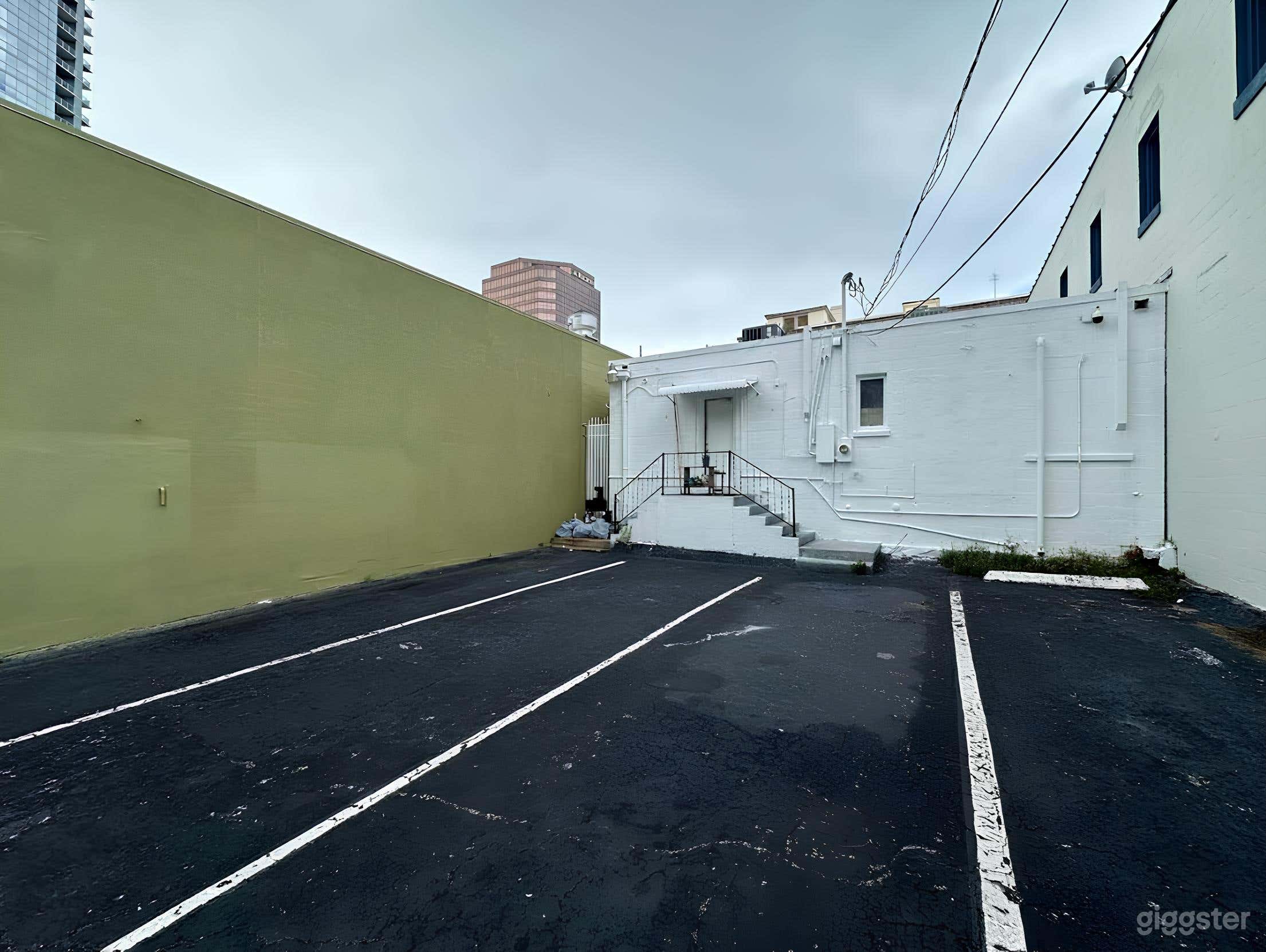 Backlot for Photoshoots and Productions Photo 1