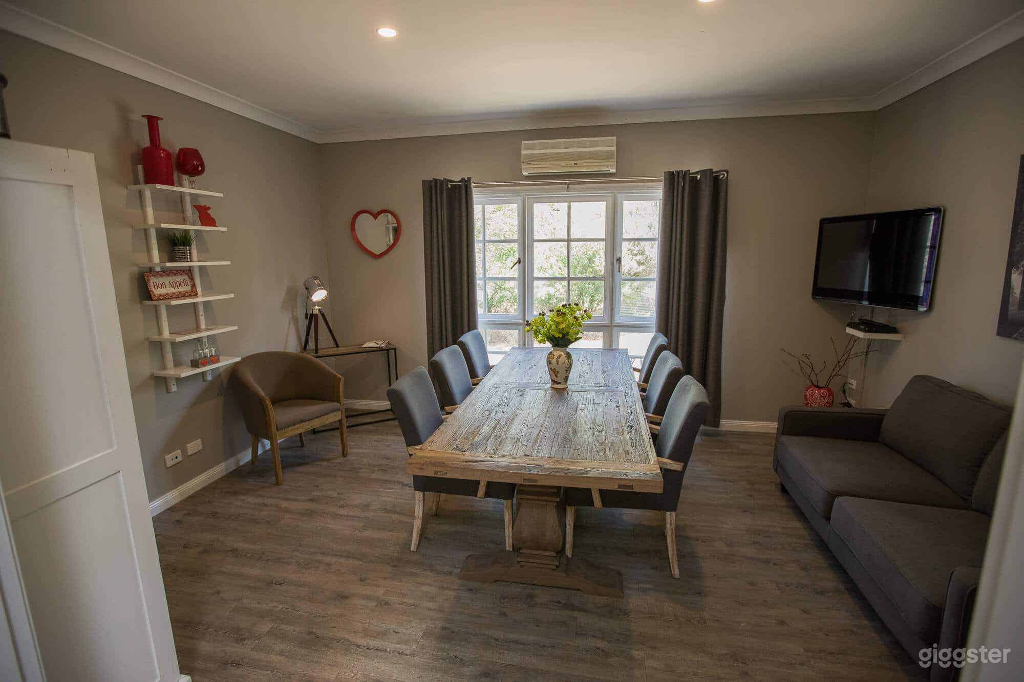 Scribbly Cottage Photo 3