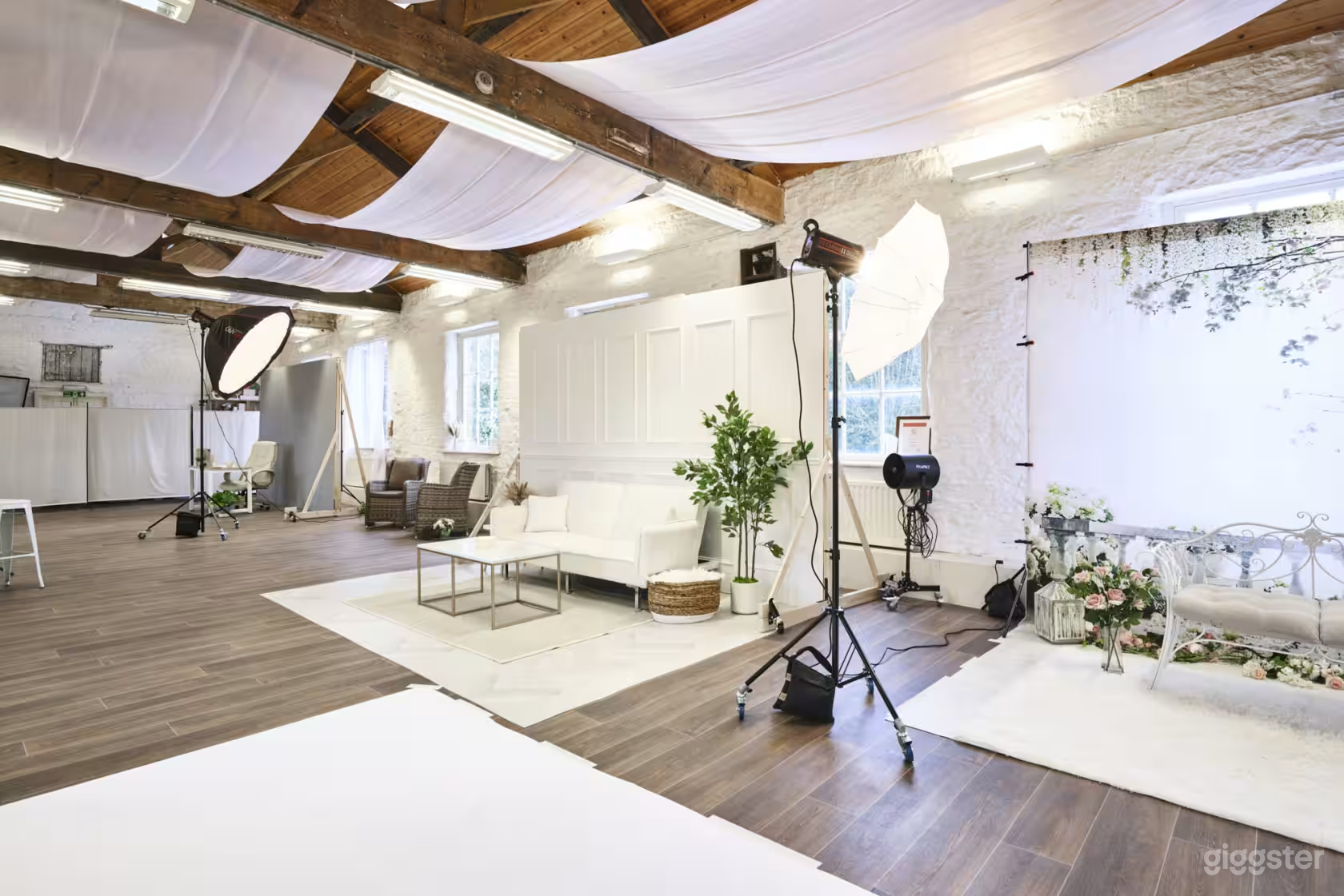 Content &amp; Photography Studio Photo 4