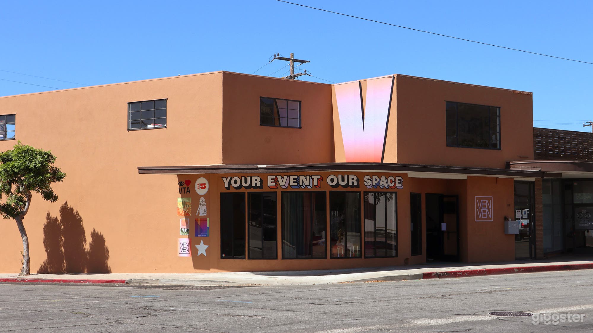 Stylish Midtown Ventura Event Space Photo 1