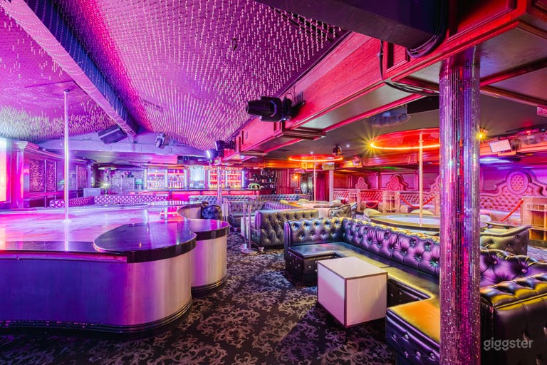  DAZZLING CLASSIC STRIP CLUB: THE VELVET LOUNGE  