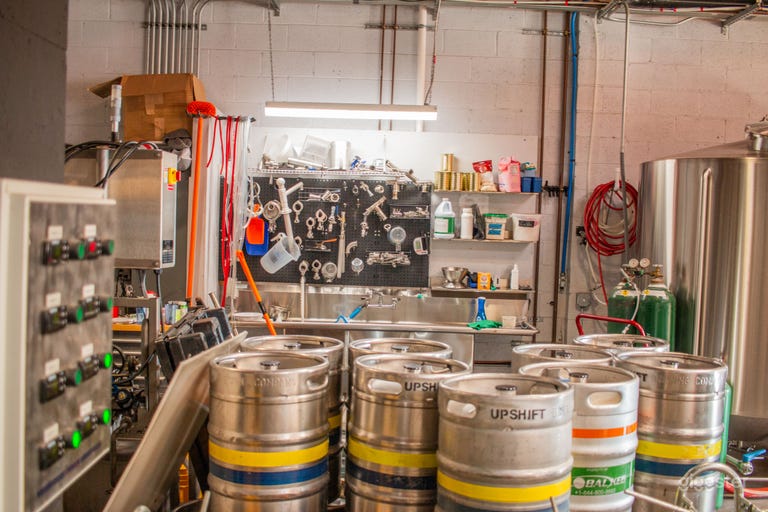  Bar & Brewery with Sunny Outdoor Patio 