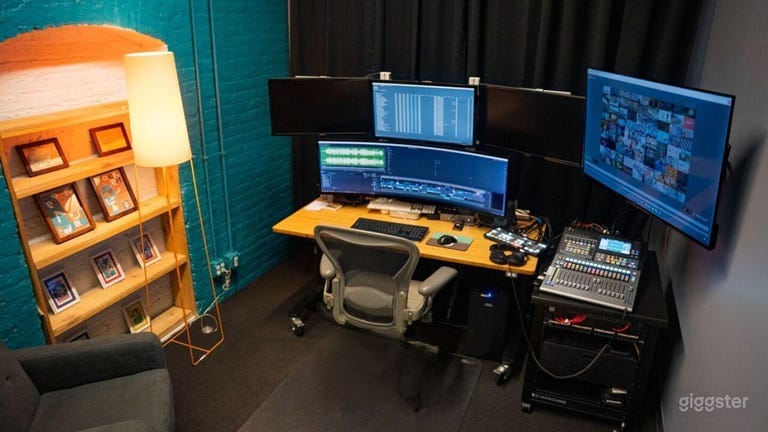 Suites de Edición/Espacio de Reuniones 