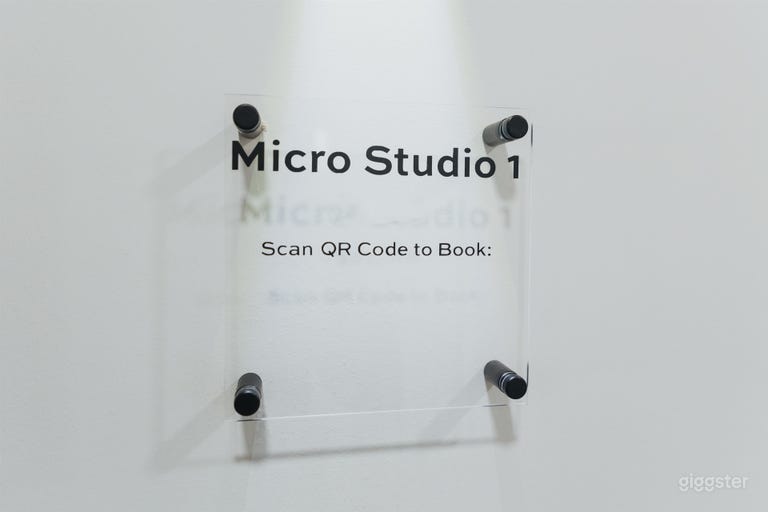  Micro Studio 1 