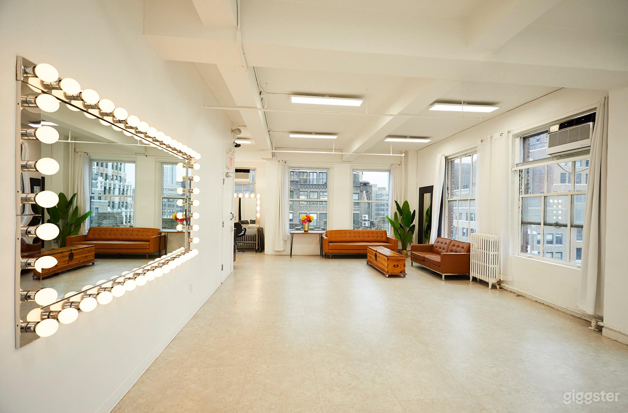 23A Empire State Views Photo Studio NYC Photo 2