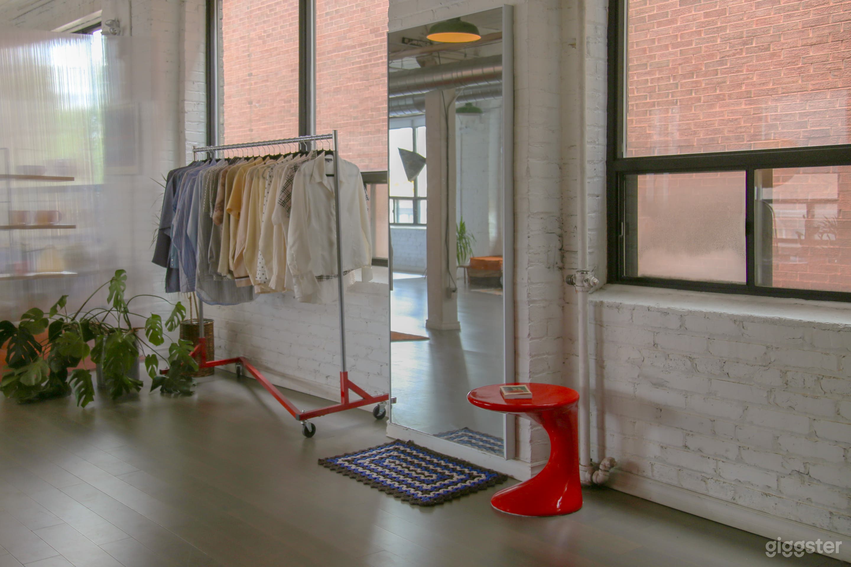 STUDIO HOMME - Colourful & Bright Studio in Chinatown Photo 4