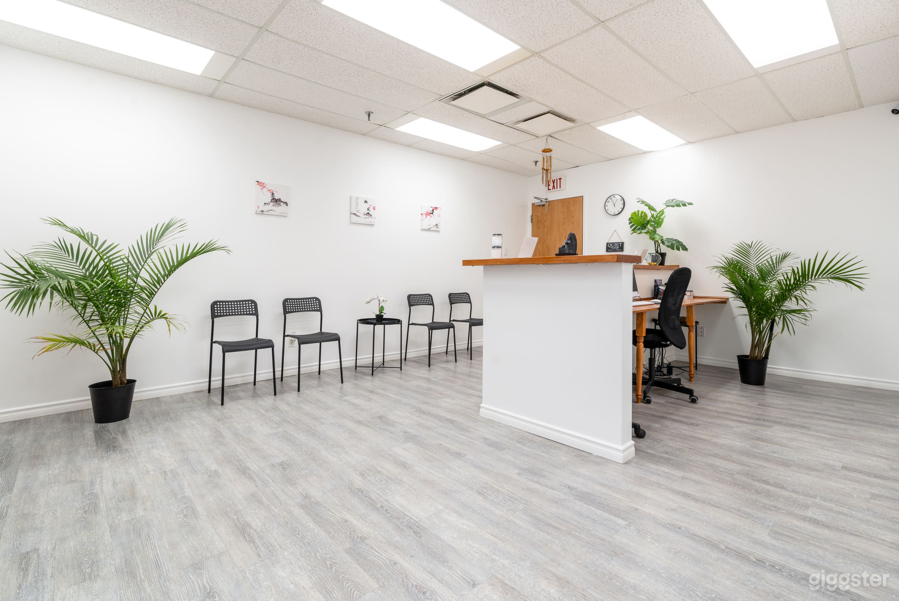 Bright Japanese Inspired Massage Spa Photo 4