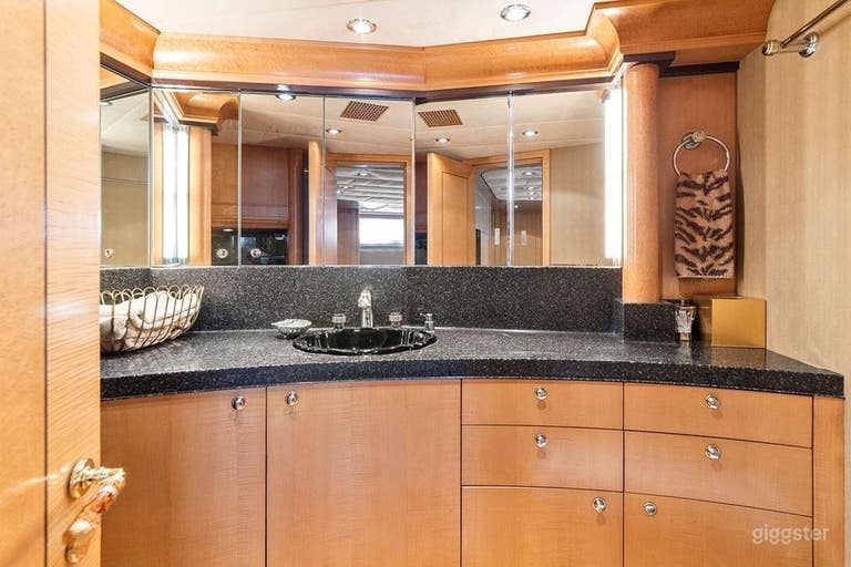  93' NORDLUND LUXURY FISHING YACHT 