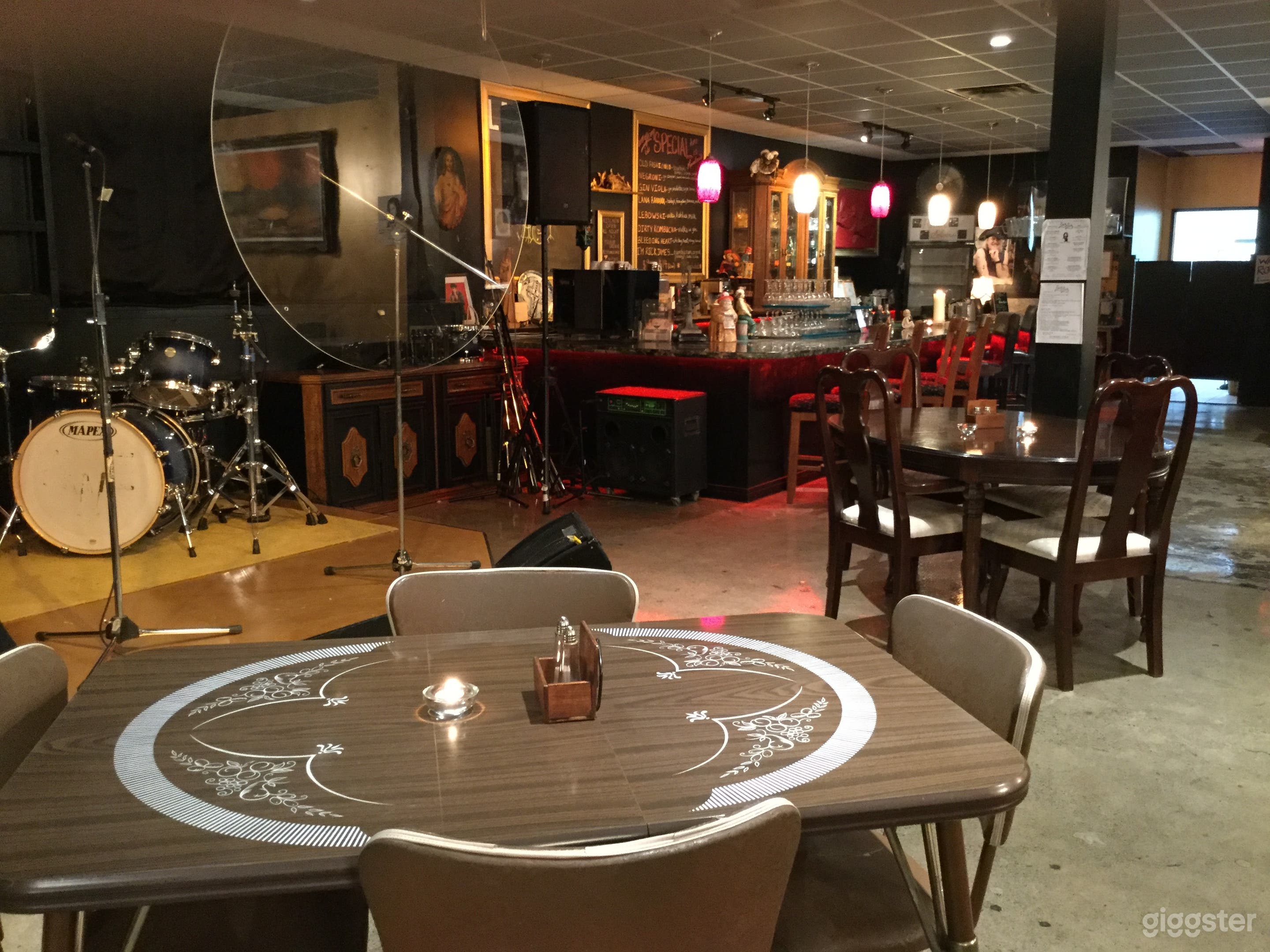 Eclectic Eatery And Events Space Photo 4