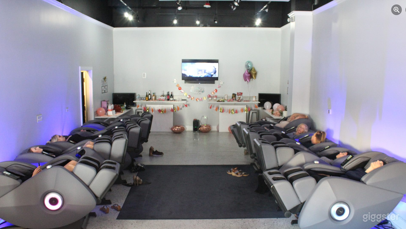 Group Space including Massage, Dancing, Karaoke Photo 4