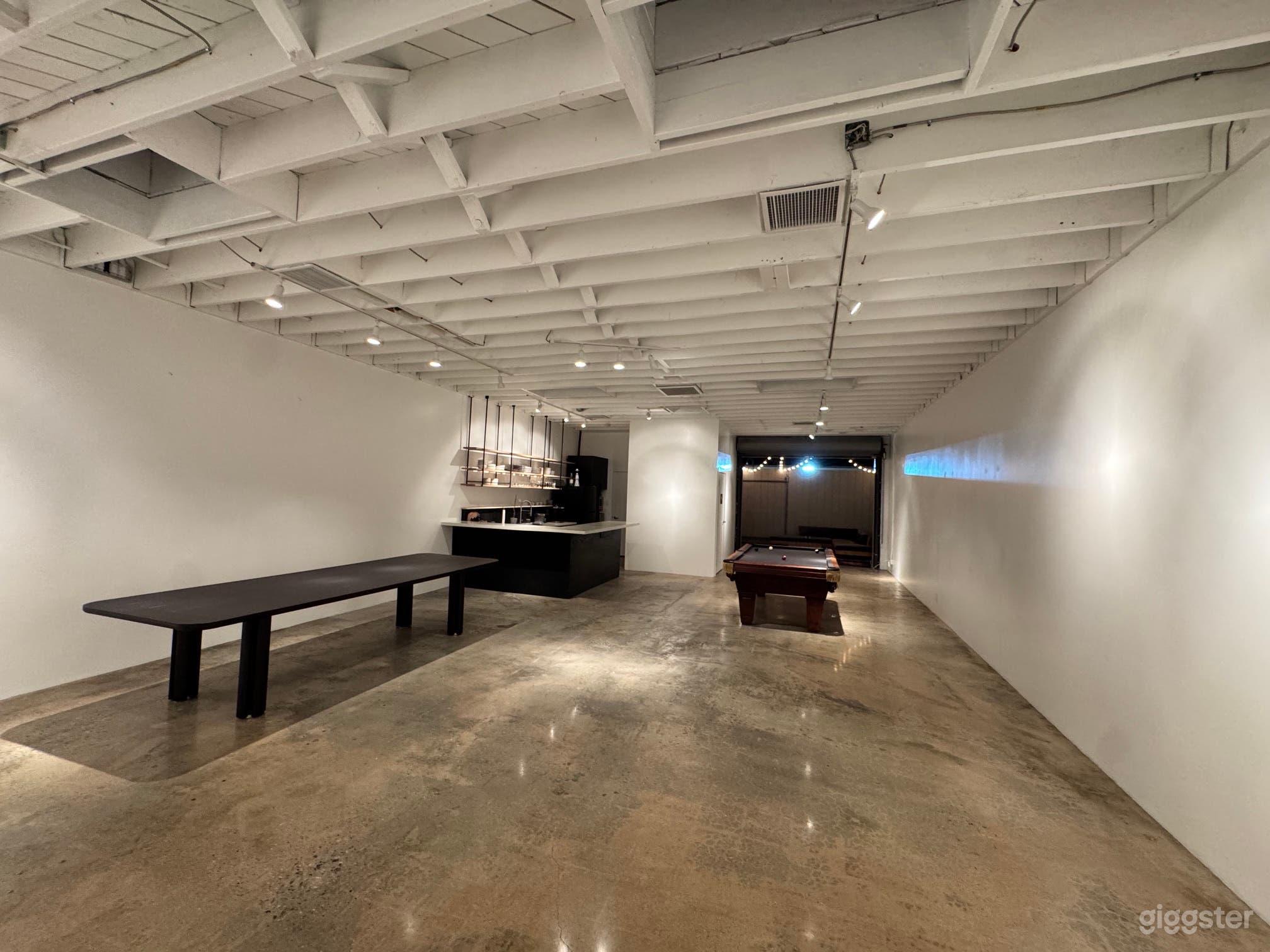 Secret Venice Loft with Bar, Pool Table, Outdoor Lounge Photo 4