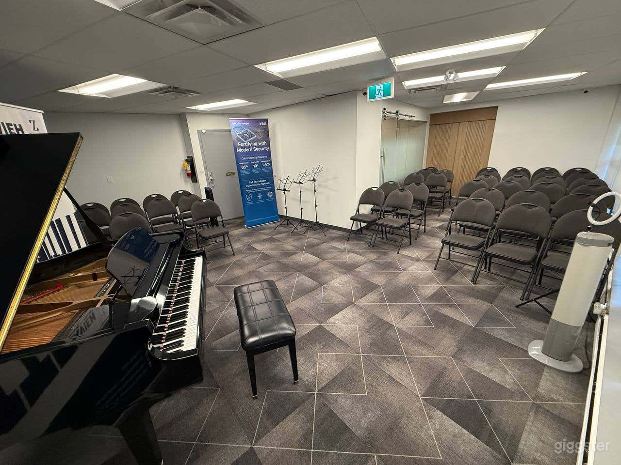 Cozy Venue for Music, Dance and Events Photo 1