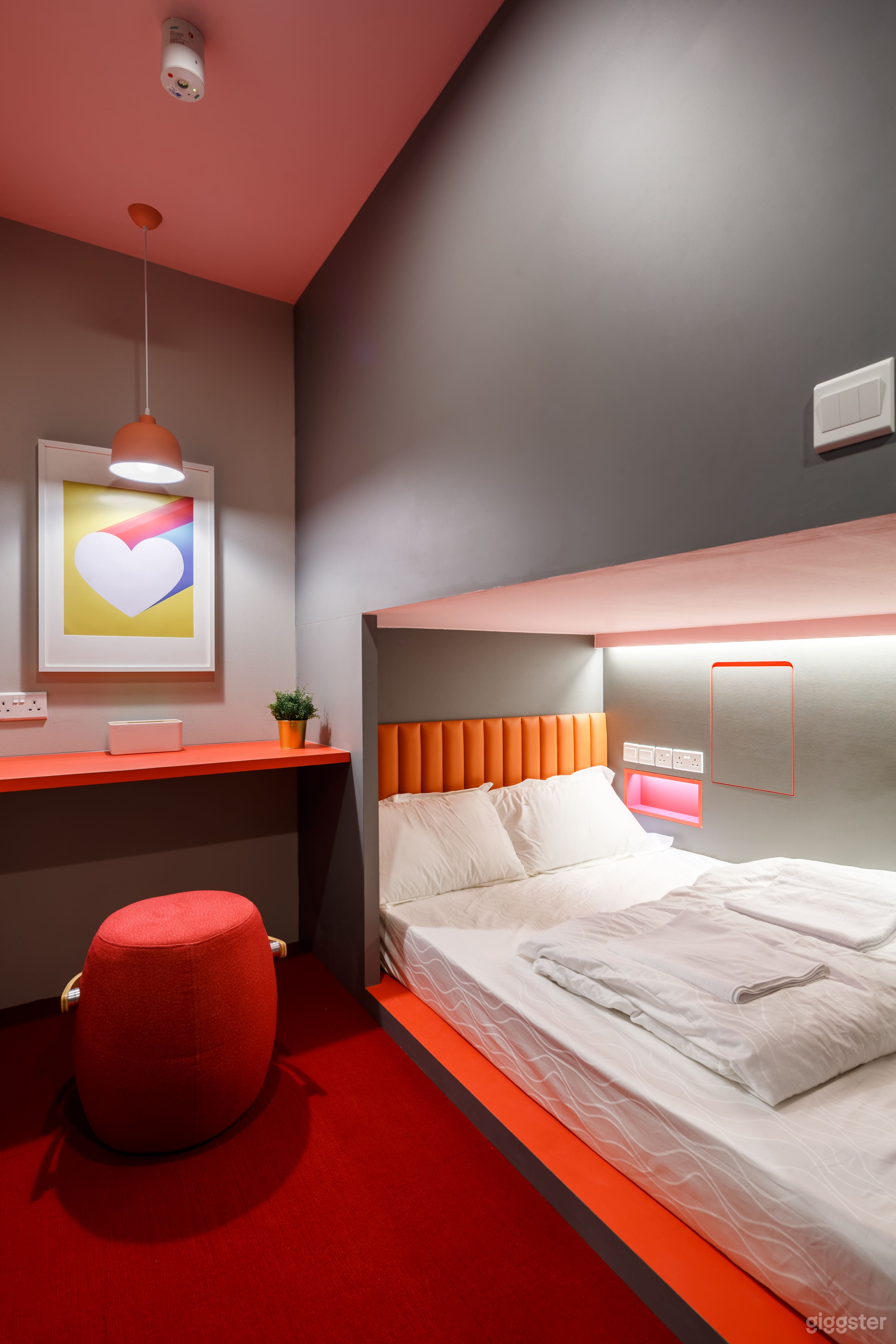 New Capsule Hotel! Photo 2
