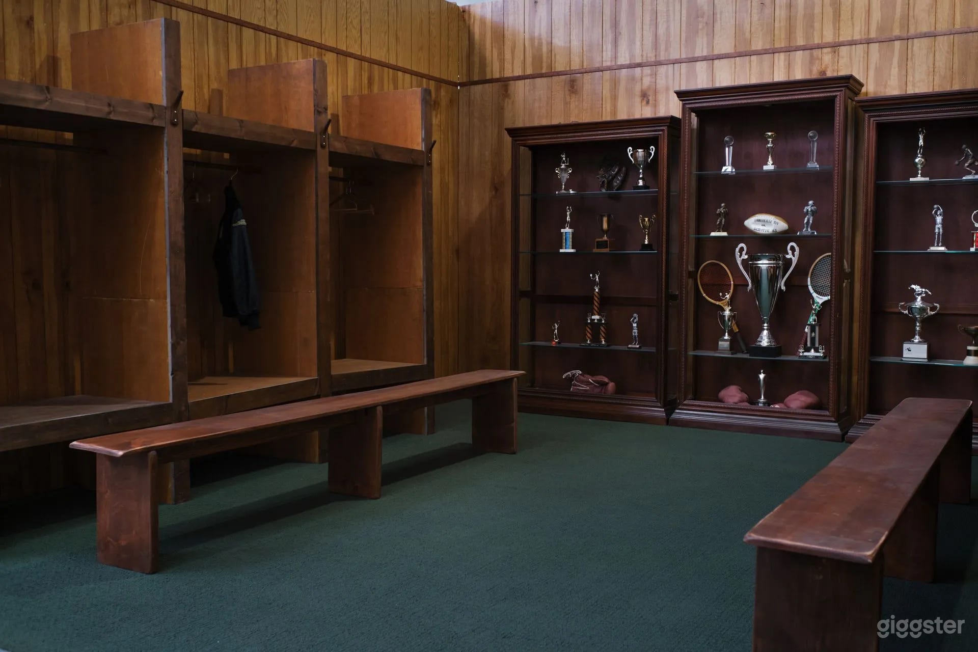 Multi-Standing Set Film &amp; Photography Space in DTLA Photo 4