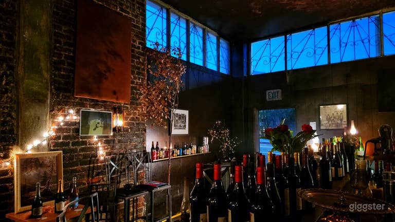  Vintage Bar for Photoshoot in Los Angeles 