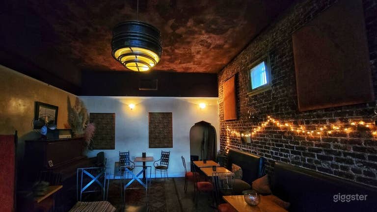  Vintage Bar for Photoshoot in Los Angeles 