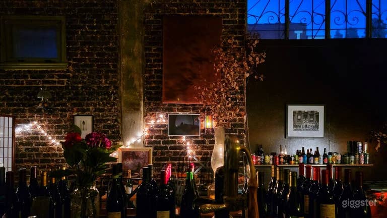  Vintage Bar for Photoshoot in Los Angeles 