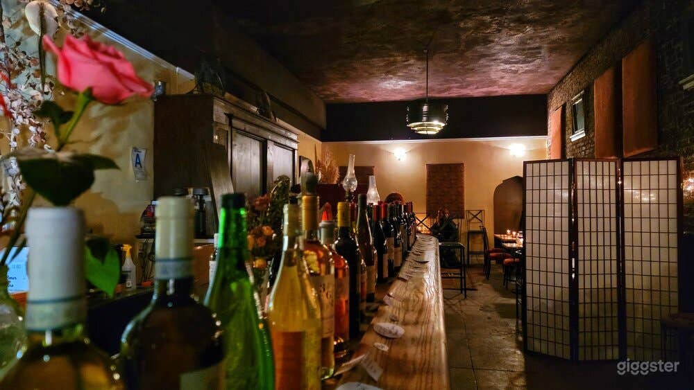 Vintage Bar for Photoshoot in Los Angeles Photo 1